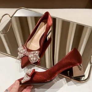 Bridal shoes bow two wear not tired pointe toe wedding shoes